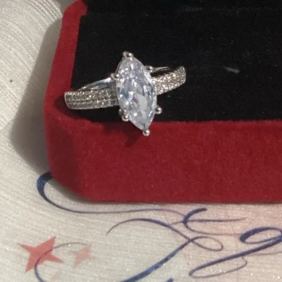 💍Sterling Silver Marquis Cut Solitaire Cz Diamond 3C TCW Ring - Picture 12 of 13